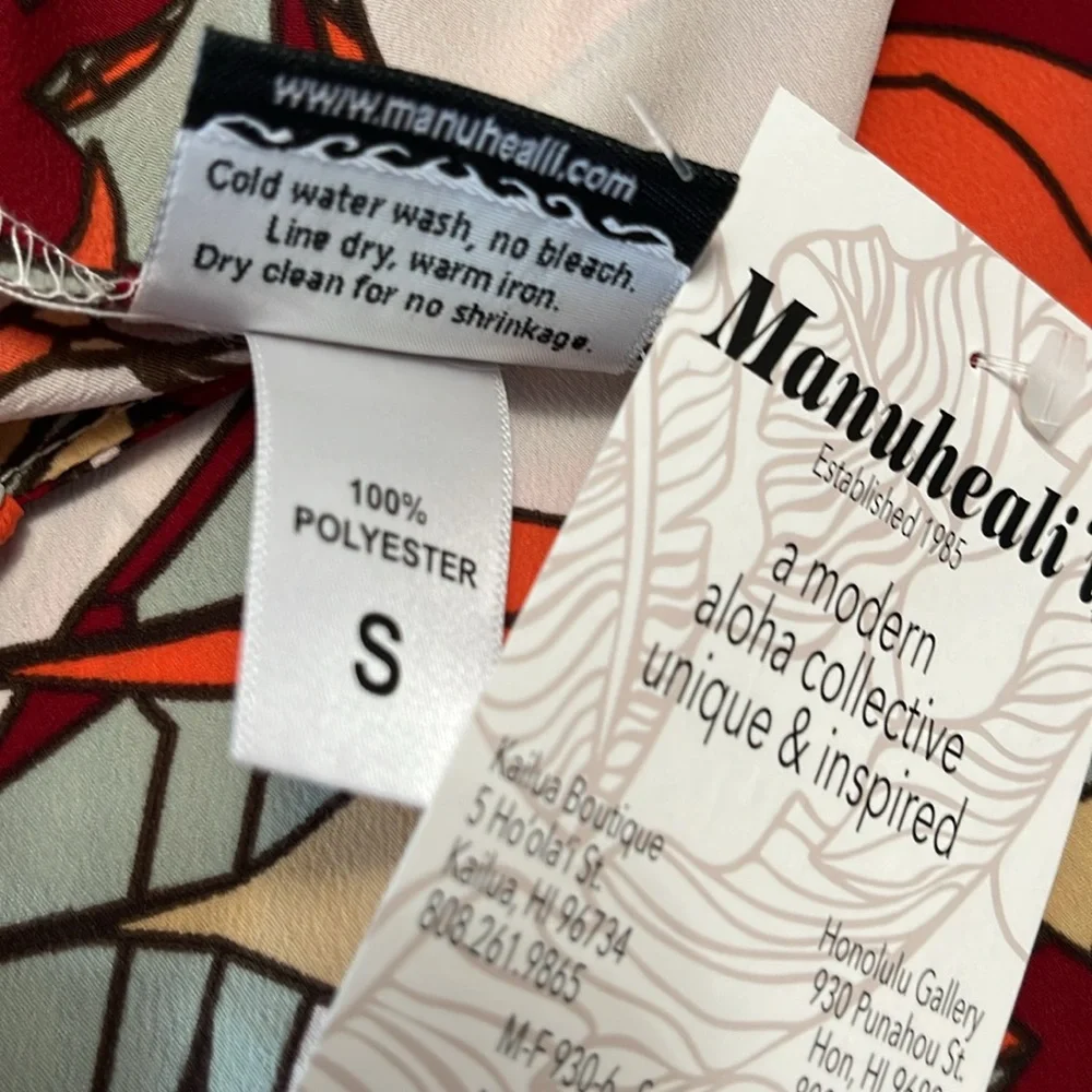 NWT Manuhealii Alina Dress Pū Lāʻī Lehua Blossoms S - Picture 7 of 7